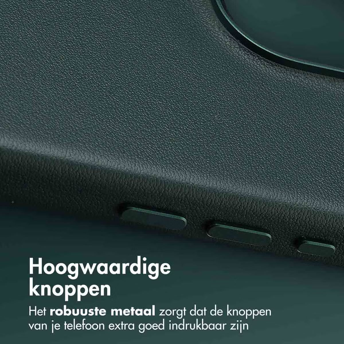 Accezz MagSafe Leather Backcover voor de Apple iPhone 16 Pro Max - Cedar Green