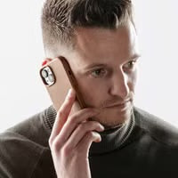 Accezz MagSafe Leather Backcover voor de Apple iPhone 16 Pro Max - Sienna Brown
