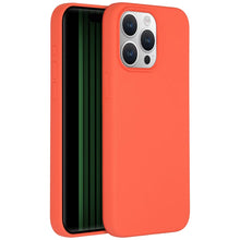 Accezz Liquid Silicone Backcover met MagSafe voor de Apple iPhone 15 Pro Max - Nectarine