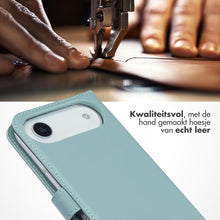 Selencia Echt Leren Bookcase voor de Apple iPhone Air - Air Blue