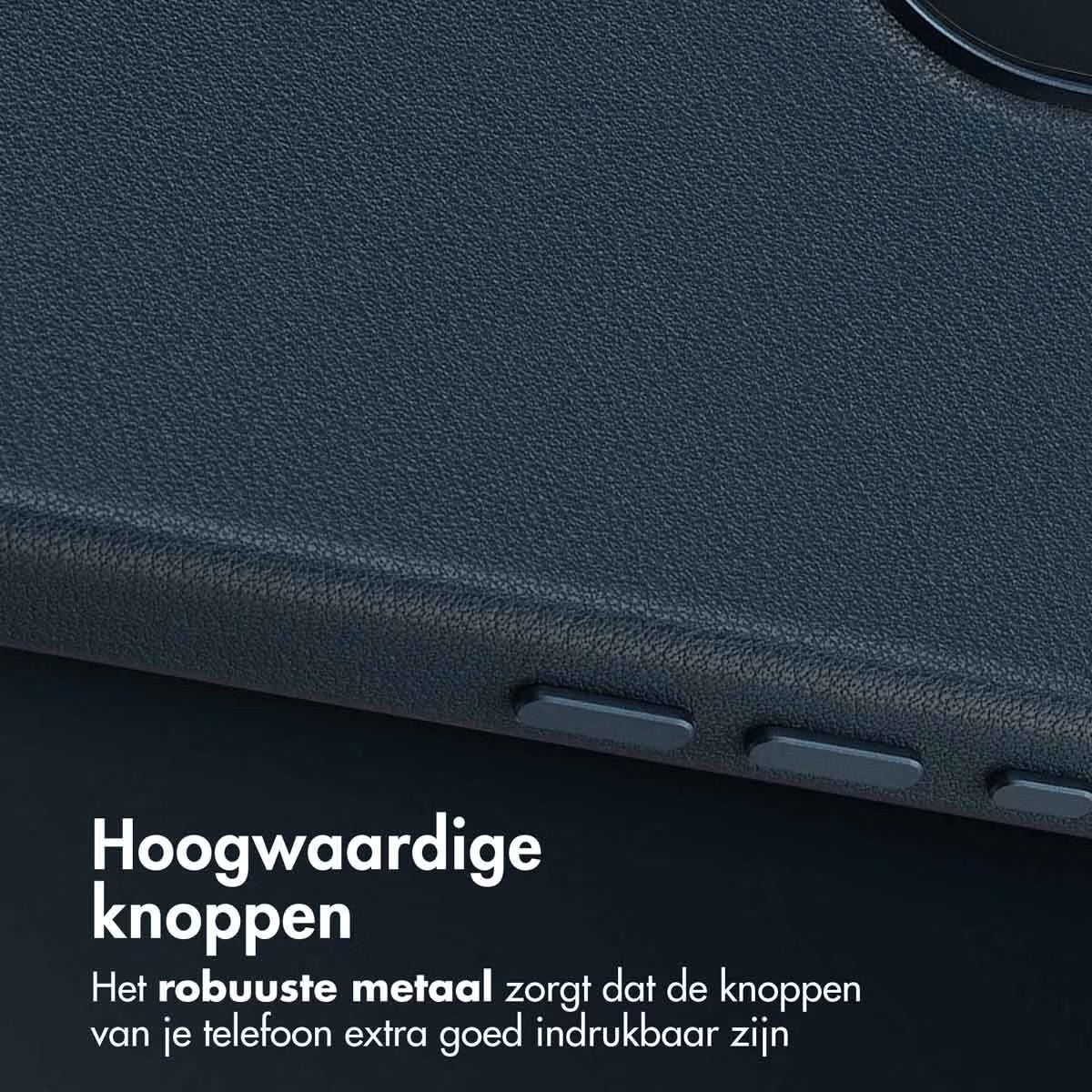 Accezz MagSafe Leather Backcover voor de Apple iPhone 17 - Nightfall Blue