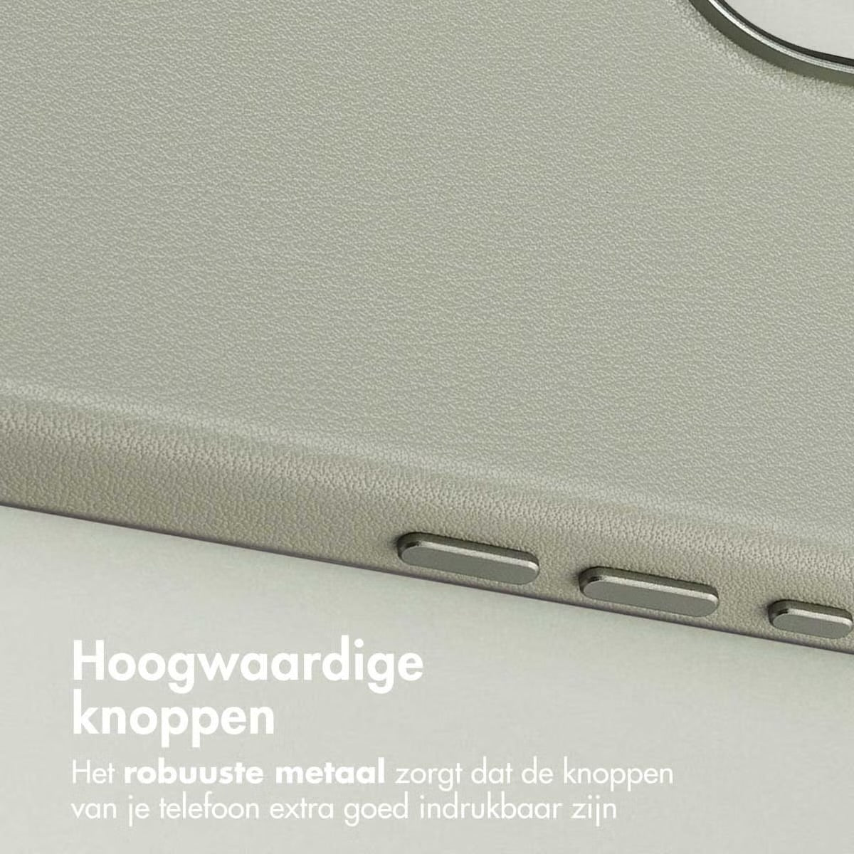 Accezz MagSafe Leather Backcover voor de Apple iPhone 17 - Lichtgrijs