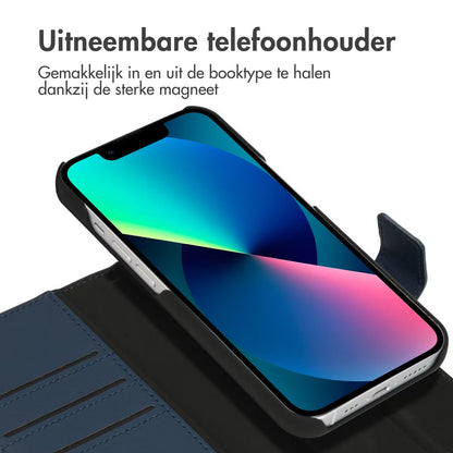 Accezz Premium Leather 2 in 1 Wallet Bookcase voor de iPhone 13 Mini - Donkerblauw