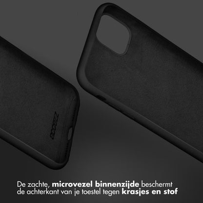 Accezz Liquid Silicone Backcover voor de Apple iPhone 15 - Zwart