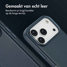 Accezz MagSafe Leather Backcover voor de Apple iPhone 17 Pro - Nightfall Blue