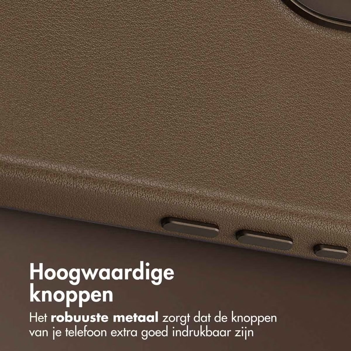 Accezz MagSafe Leather Backcover voor de Apple iPhone 17 - Coffee