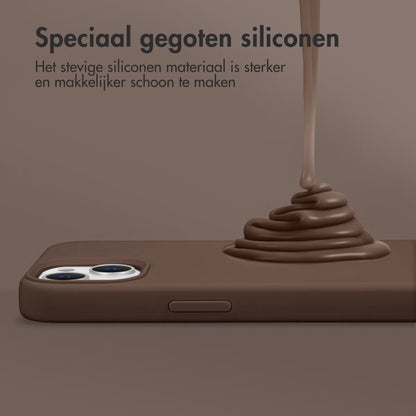 Accezz Liquid Silicone Backcover met MagSafe voor de Apple iPhone 16e - New Tea Brown