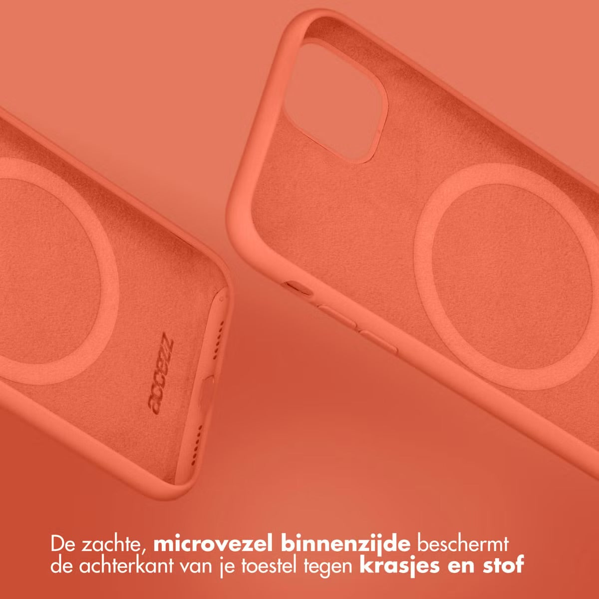 Accezz Liquid Silicone Backcover met MagSafe voor de Apple iPhone 15 Pro Max - Nectarine
