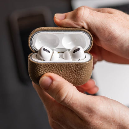 Accezz Echt Leren Case voor de Apple AirPods Pro 2 - Taupe