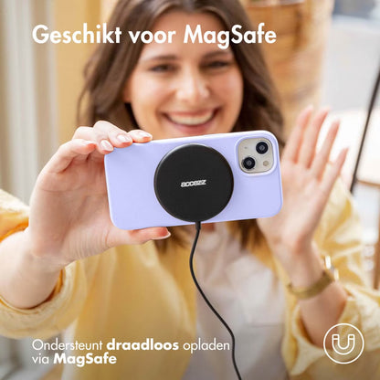 Accezz Liquid Silicone Backcover met MagSafe voor de Apple iPhone 16 - Paars