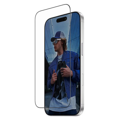 PanzerGlass Ultra Wide Fit FastFit in-a-box Screenprotector voor de Apple iPhone 17 / 16 Pro