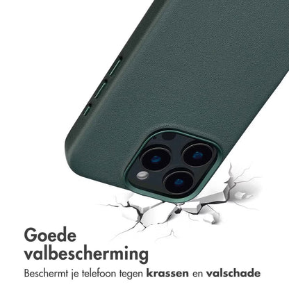 Accezz MagSafe Leather Backcover voor de Apple iPhone 16 Pro Max - Cedar Green