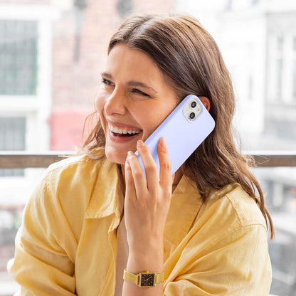 Accezz Liquid Silicone Backcover met MagSafe voor de Apple iPhone 16 - Paars
