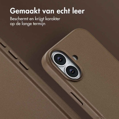 Accezz MagSafe Leather Backcover voor de Apple iPhone 17 - Coffee