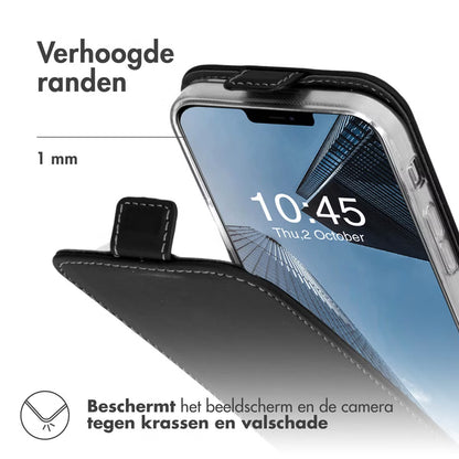 Accezz Flipcase voor de iPhone 13 - Zwart