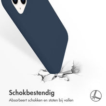 Accezz Liquid Silicone Backcover voor de Apple iPhone 14 / 13 - Donkerblauw