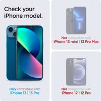 Spigen GLAStR Privacy EZ Fit Screenprotector + Applicator voor de Apple iPhone 13 / 13 Pro
