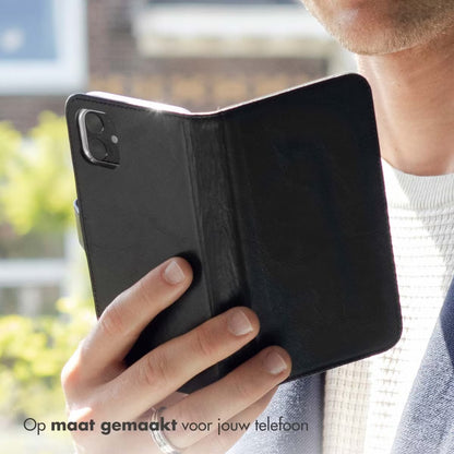 Selencia Echt Leren Bookcase voor de Apple iPhone Air - Zwart