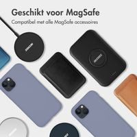 Accezz Liquid Silicone Backcover met MagSafe voor de Apple iPhone 15 Pro - Lavender Grey