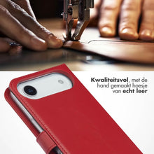 Selencia Echt Leren Bookcase voor de Apple iPhone Air - Rood