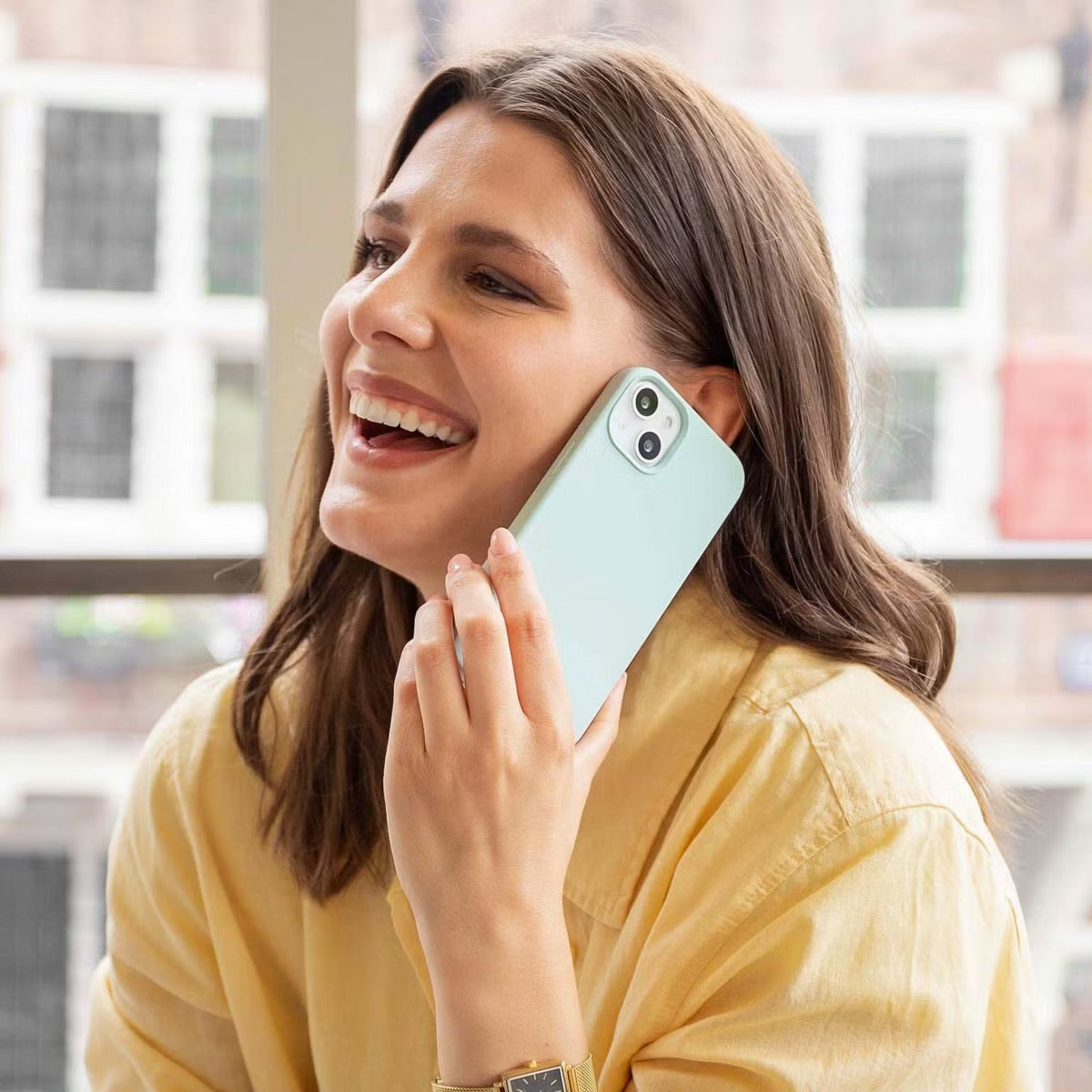 Accezz Liquid Silicone Backcover voor de Apple iPhone 15 - Sky Blue