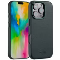 Accezz MagSafe Leather Backcover voor de Apple iPhone 16 Pro - Cedar Green
