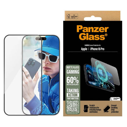 PanzerGlass Gaming Screenprotector Ultra Wide Fit met applicator voor de Apple iPhone 16 Pro