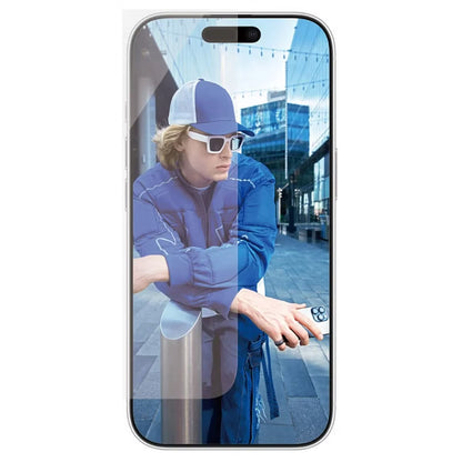 PanzerGlass Anti-Bacterial Screenprotector voor de Apple iPhone 16 Pro