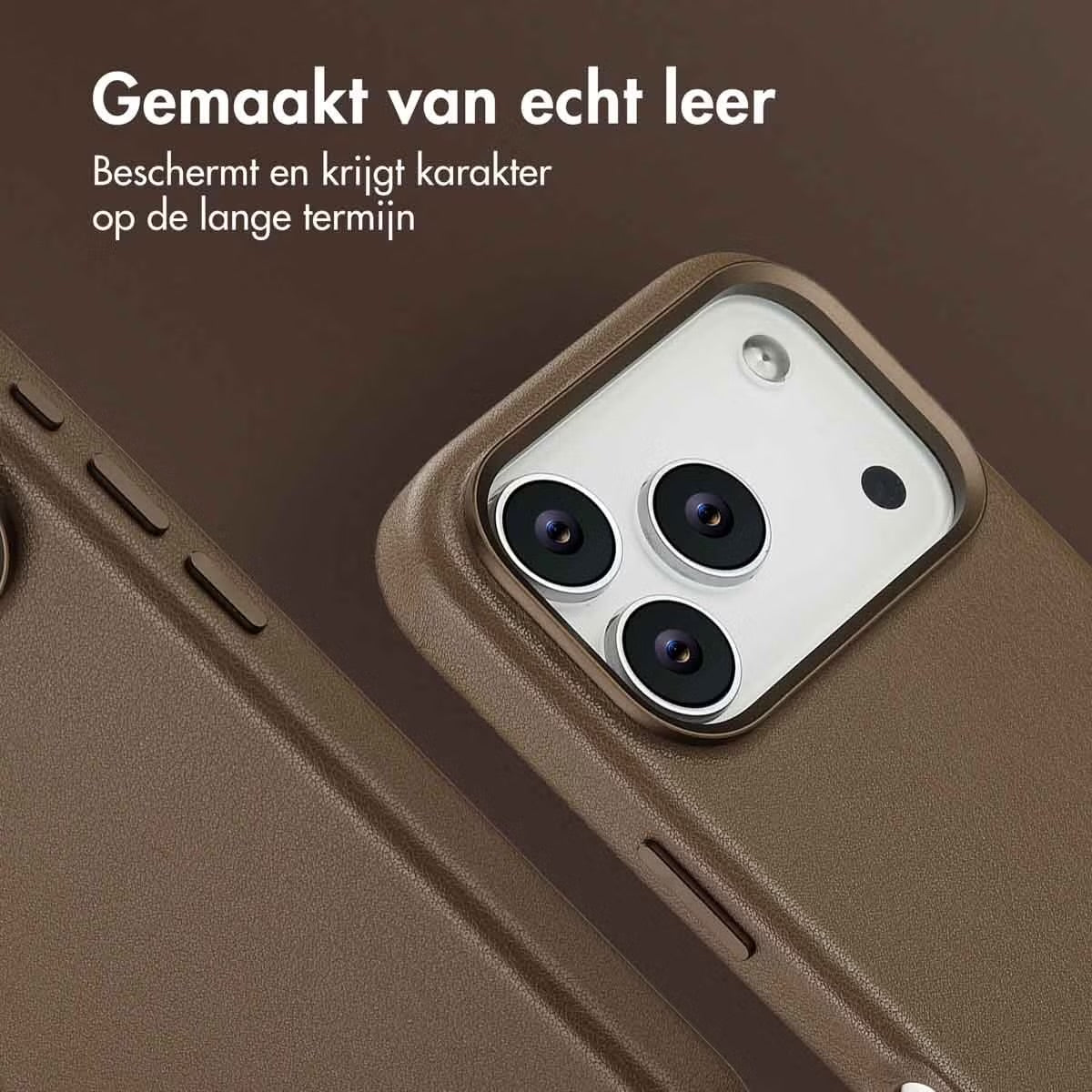 Accezz MagSafe Leather Backcover voor de Apple iPhone 17 Pro - Coffee