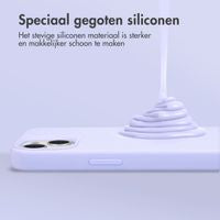 Accezz Liquid Silicone Backcover voor de Apple iPhone 15 - Paars
