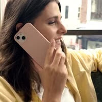 Accezz Liquid Silicone Backcover voor de Apple iPhone 15 - Roze