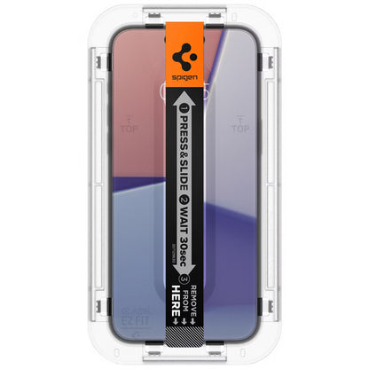 Spigen GLAStR EZ Fit Screenprotector + Applicator 2-pack voor de Apple iPhone 16 / 15